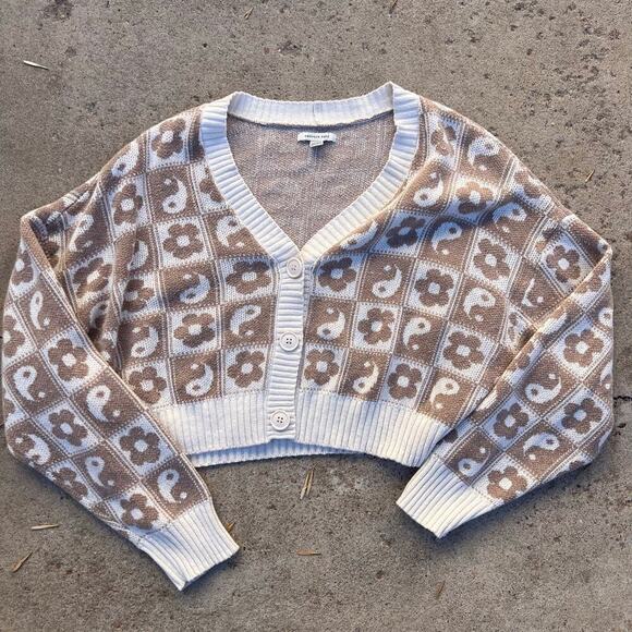 American Eagle Tan & Cream Checkered Ying Yang Cropped Cardigan Sweater - Picture 2 of 6